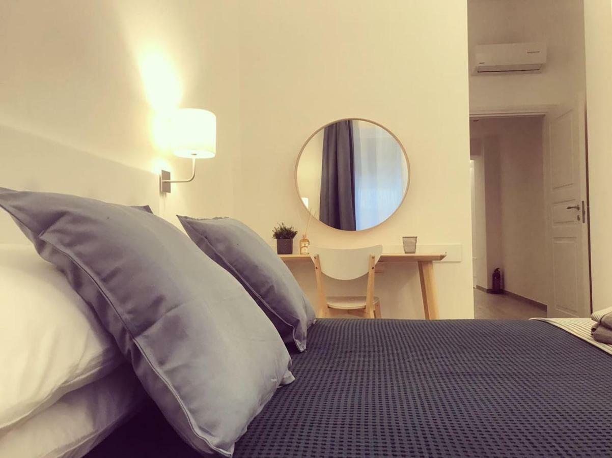Lovely Milano - Brand New Stylish Apartment In Navigli Area ภายนอก รูปภาพ