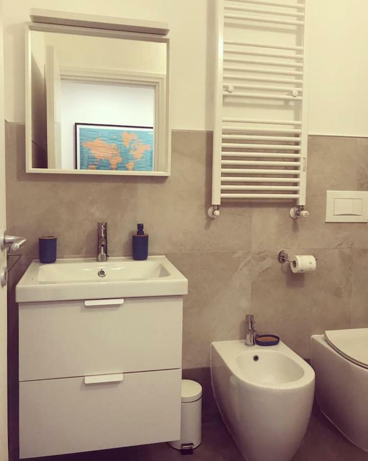 Lovely Milano - Brand New Stylish Apartment In Navigli Area ภายนอก รูปภาพ