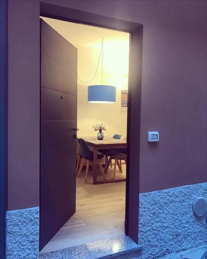 Lovely Milano - Brand New Stylish Apartment In Navigli Area ภายนอก รูปภาพ